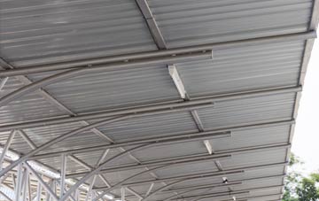 installing Cnoc A Lin metal roofing